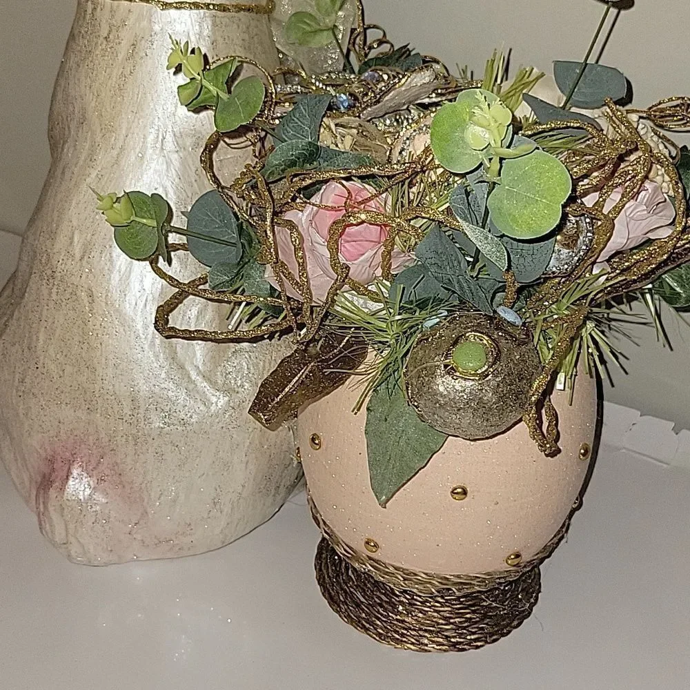 PIER1 EASTER IVORY CAPIZ FLORAL BUTTERFLY EGG GLAMOUR BUNNY CENTERPIECE PIER One